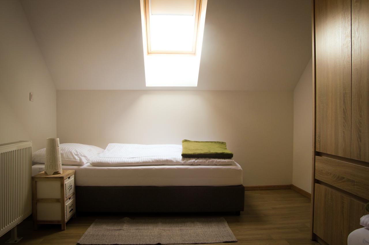 Apartmani Mursa Осиек Экстерьер фото