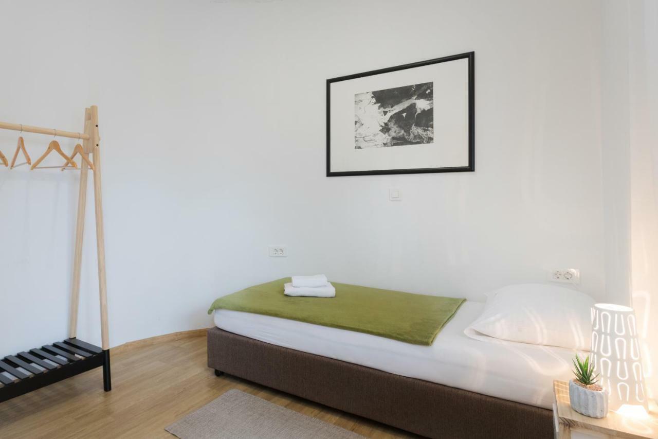Apartmani Mursa Осиек Экстерьер фото