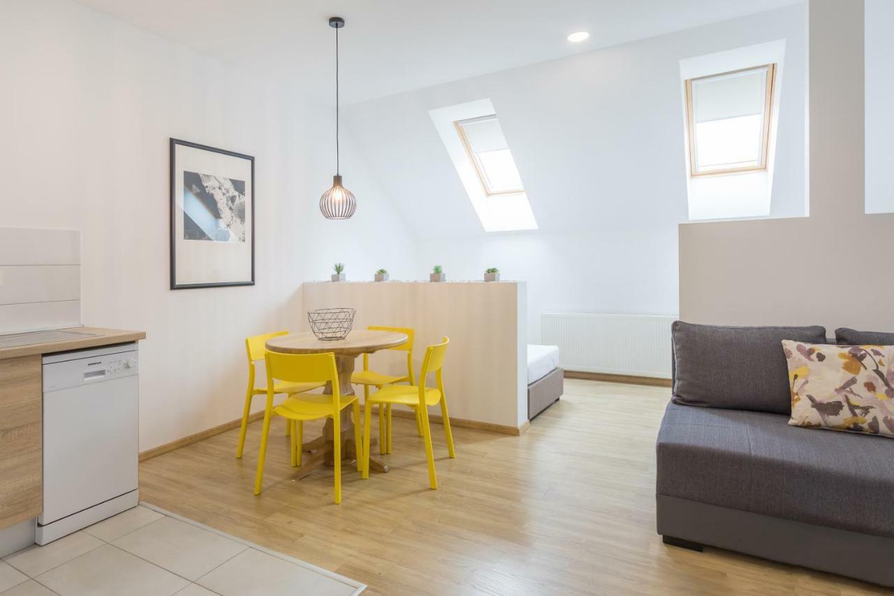 Apartmani Mursa Осиек Экстерьер фото